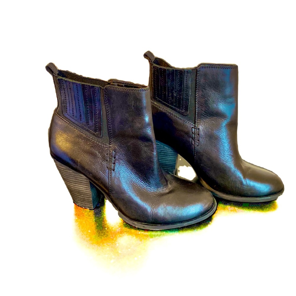 Fashionable boots